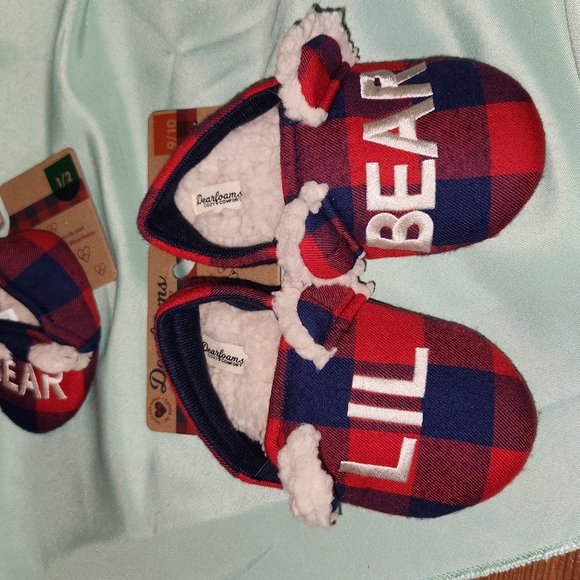 Bundle of DEARFOAM Slippers - Picture 5 of 5